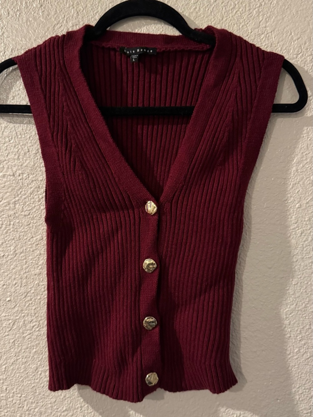 Haute Monde Sleeveless Ribbed Cardigan in Burgundy with Gold Buttons